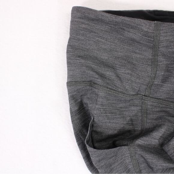 EUC Lululemon 4 Heathered Gray‎ Black Pace Rival Mid-Rise Crop Pockets - Picture 14 of 15